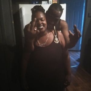 Meet your Posher, Shacona